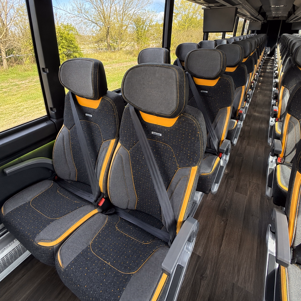 private charter buses for layovers in bloomington